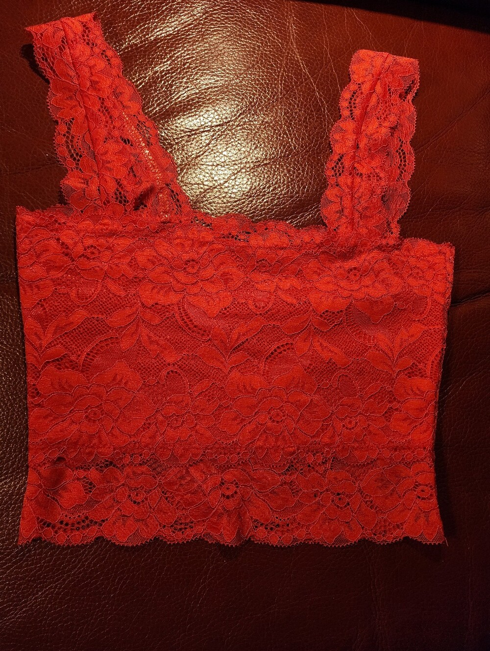 GUESS RED LACE CROPPED TANK STYLE TOP XS